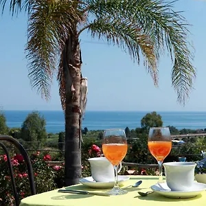 Trentottesimo Parallelo Bed & Breakfast